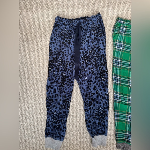 Aerie pajama bundle - Picture 6 of 7